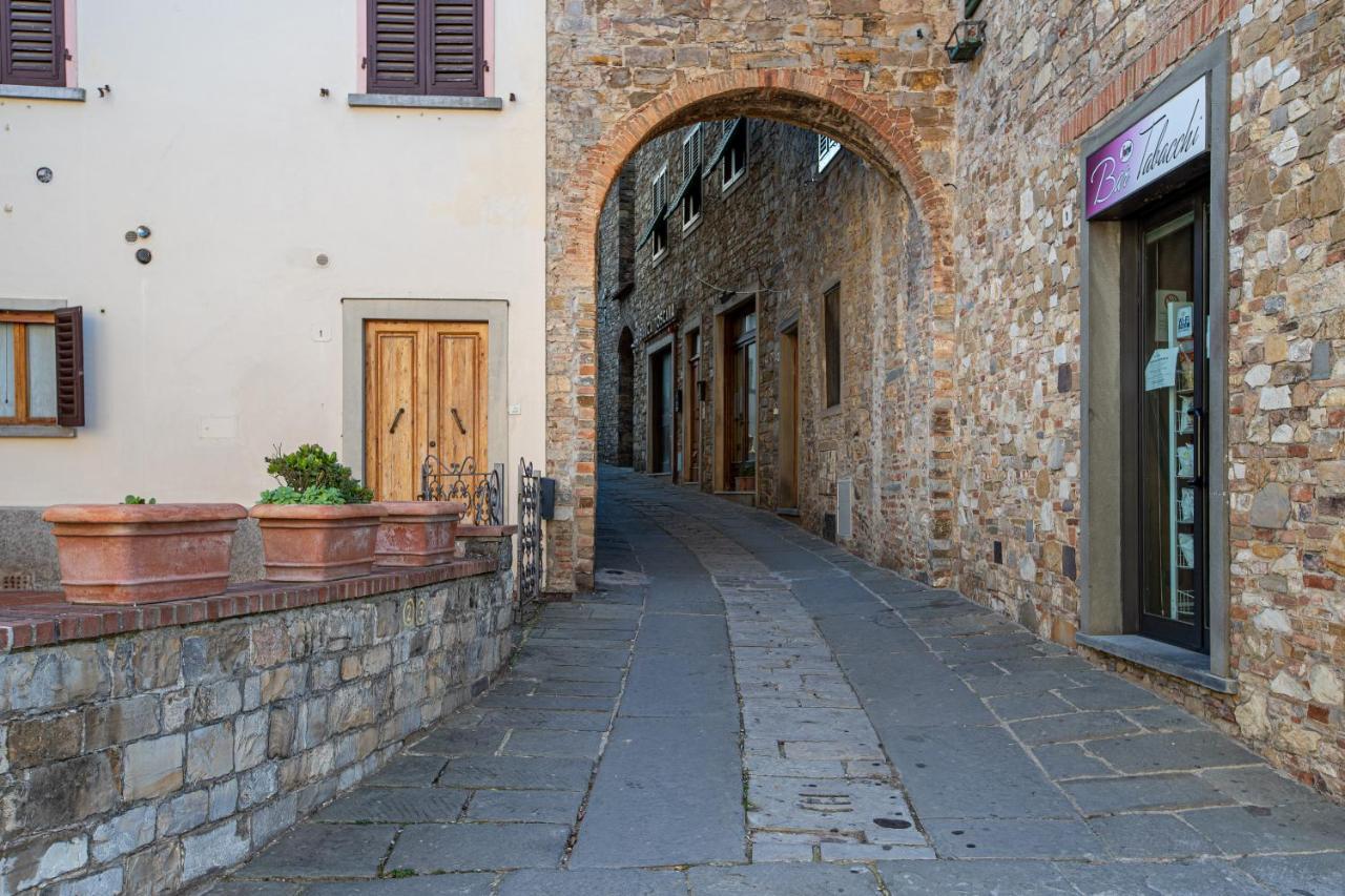 old medieval apartment San Donato in Poggio Buitenkant foto