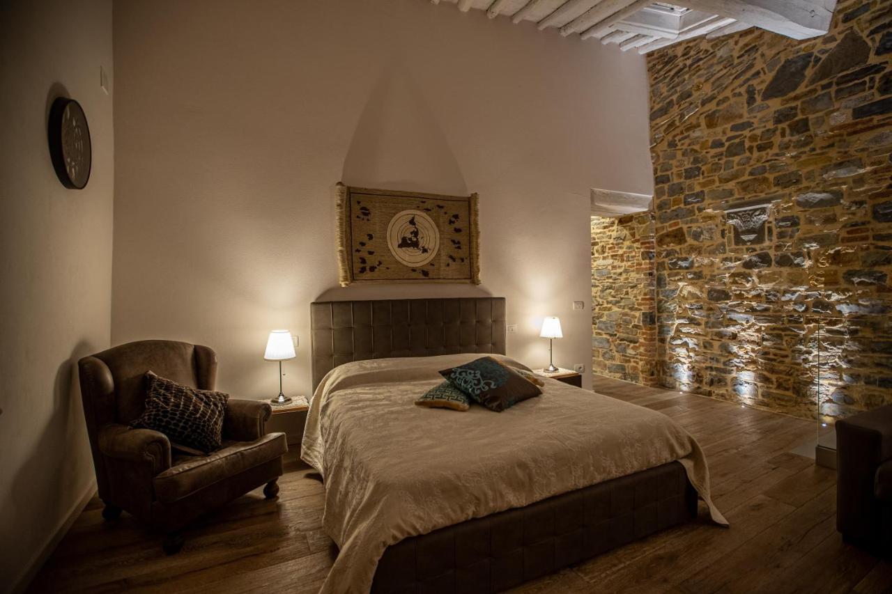 old medieval apartment San Donato in Poggio Buitenkant foto
